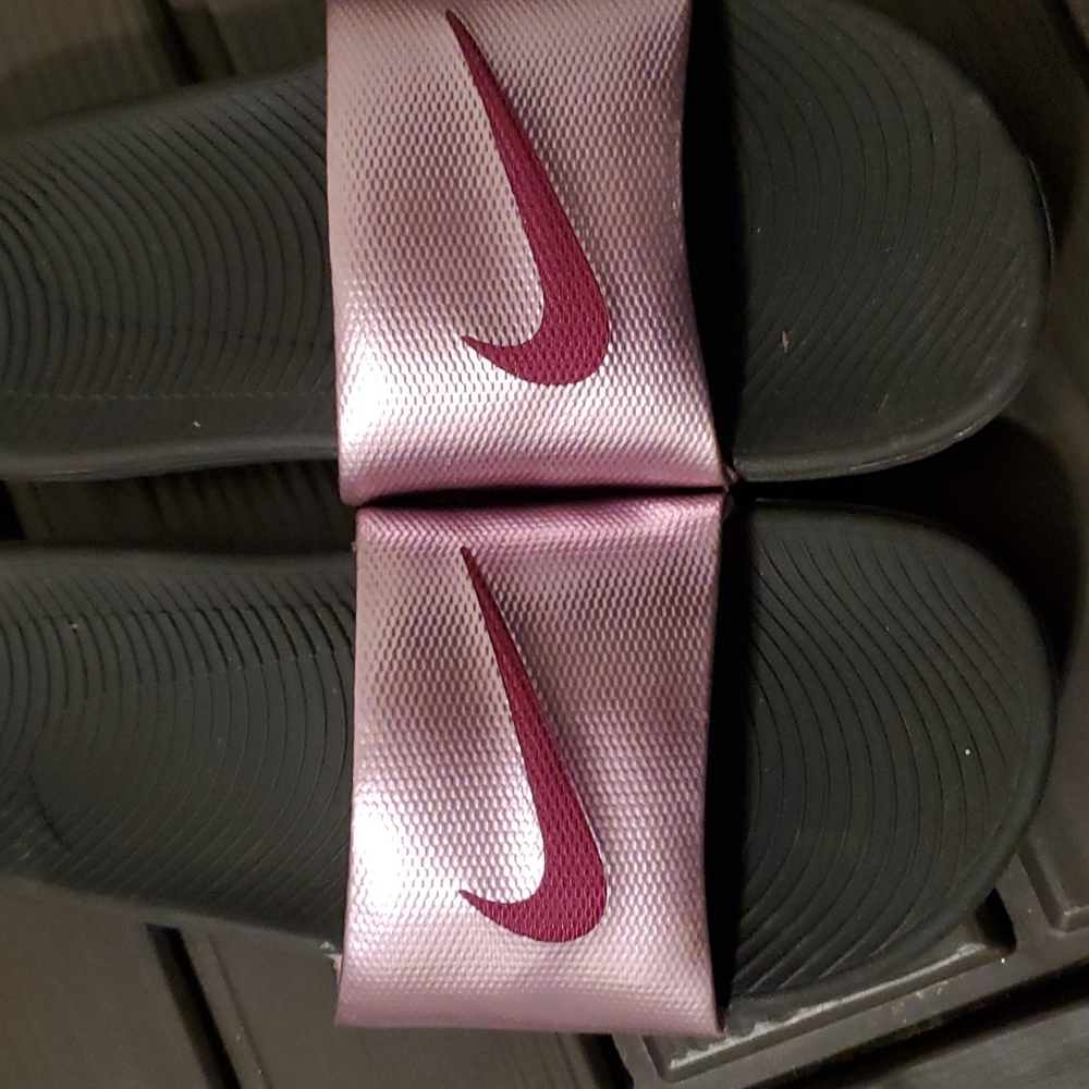 Nike slides